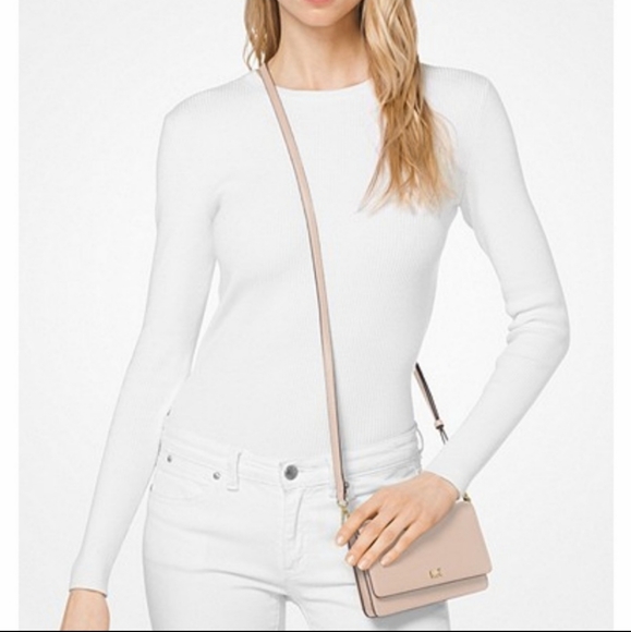 Sold MK wallet / crossbody EUC - Picture 7 of 7